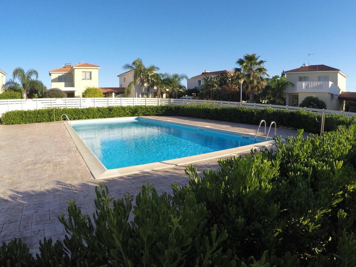 Sunrise Villa بيرفوليا المظهر الخارجي الصورة